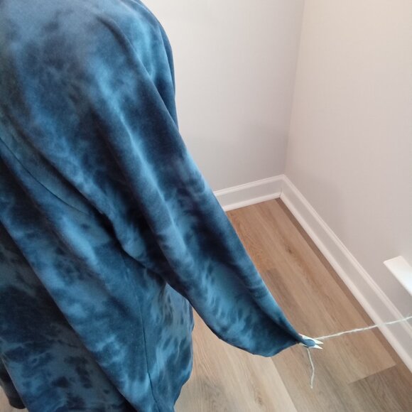Style &Co XL Navy Tie Dyed  Sweatshirt - Picture 3 of 8